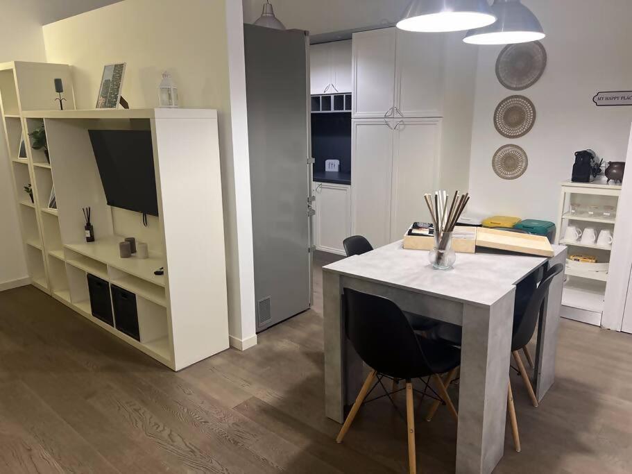 Florence Place Apartment มิลาน ภายนอก รูปภาพ